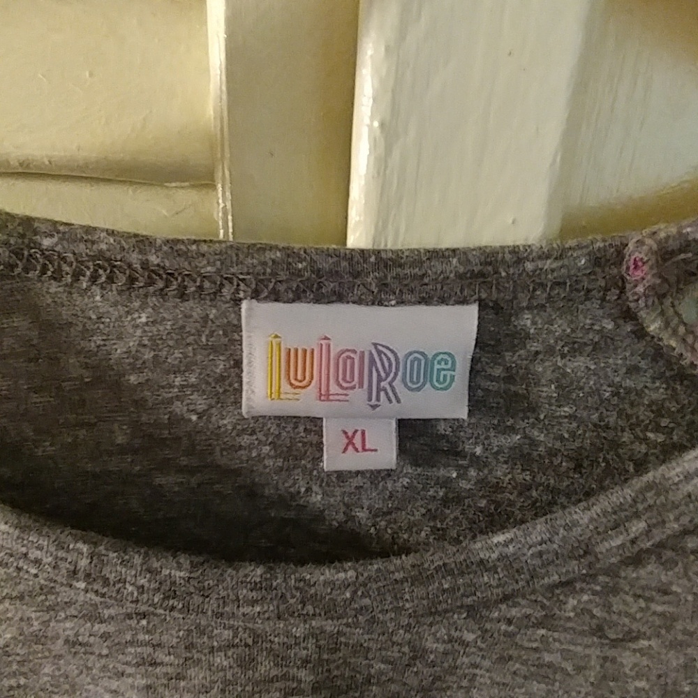 Lularoe Randy T Shirt - Picture 2 of 5